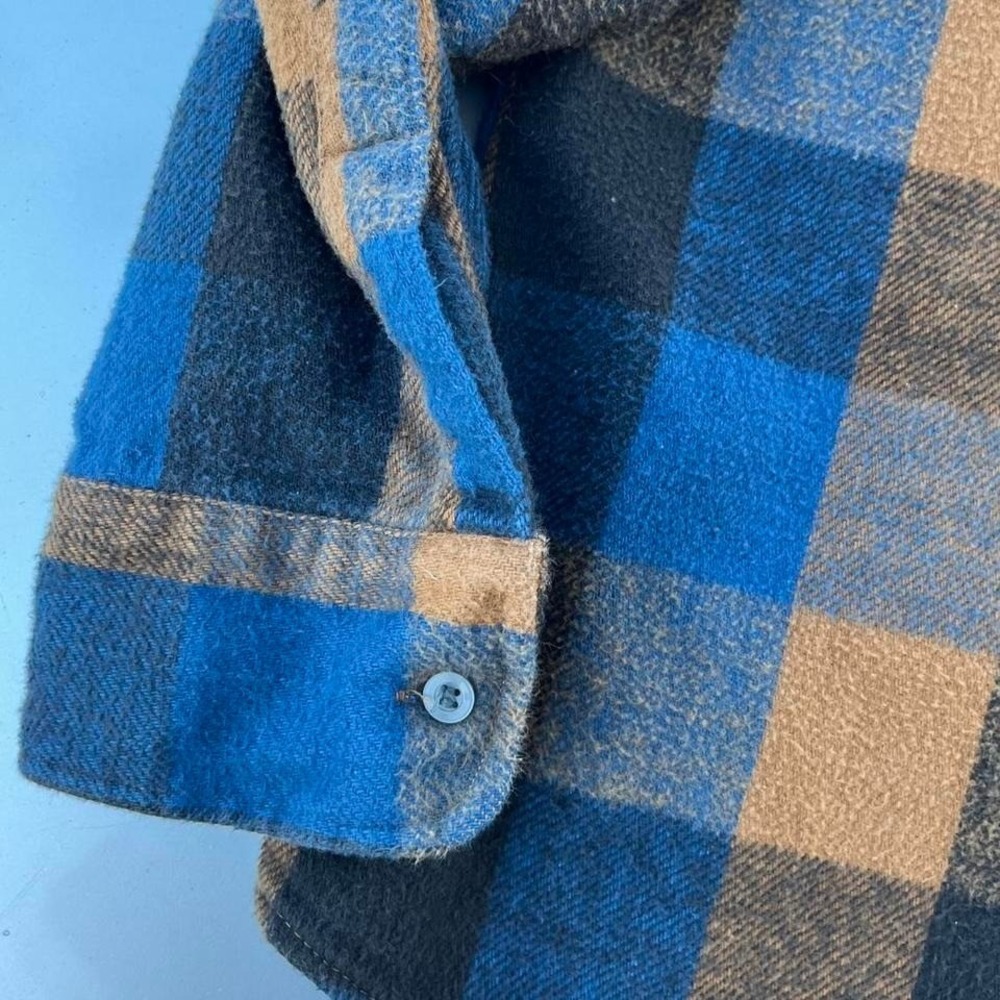 Vintage 90s Heavy VIP Blue and yellow flannel shirt - Picture 5 of 6